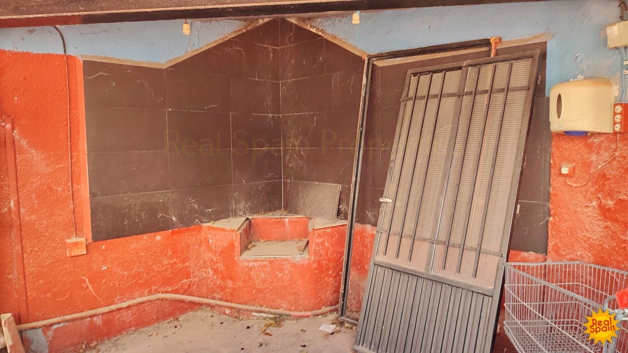 4 soveværelse Erhverv til salg i Maria - € 80.000 (Ref: 8718484)