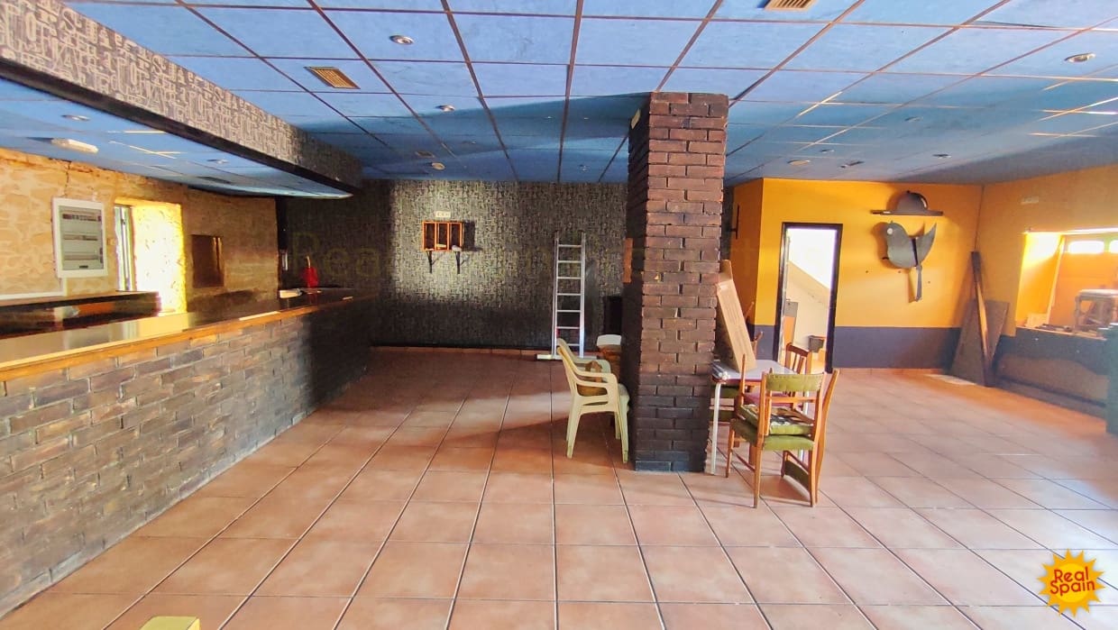 4 soveværelse Erhverv til salg i Maria - € 80.000 (Ref: 8718484)