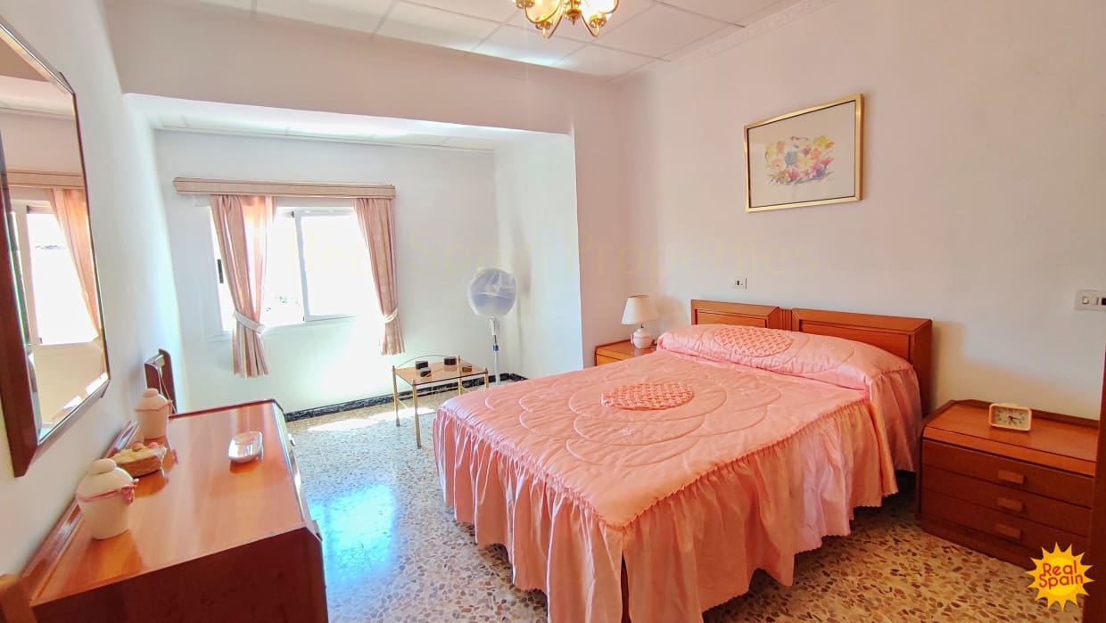 4 soveværelse Erhverv til salg i Maria - € 80.000 (Ref: 8718484)