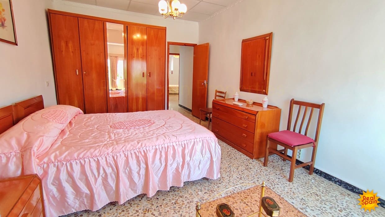 4 soveværelse Erhverv til salg i Maria - € 80.000 (Ref: 8718484)