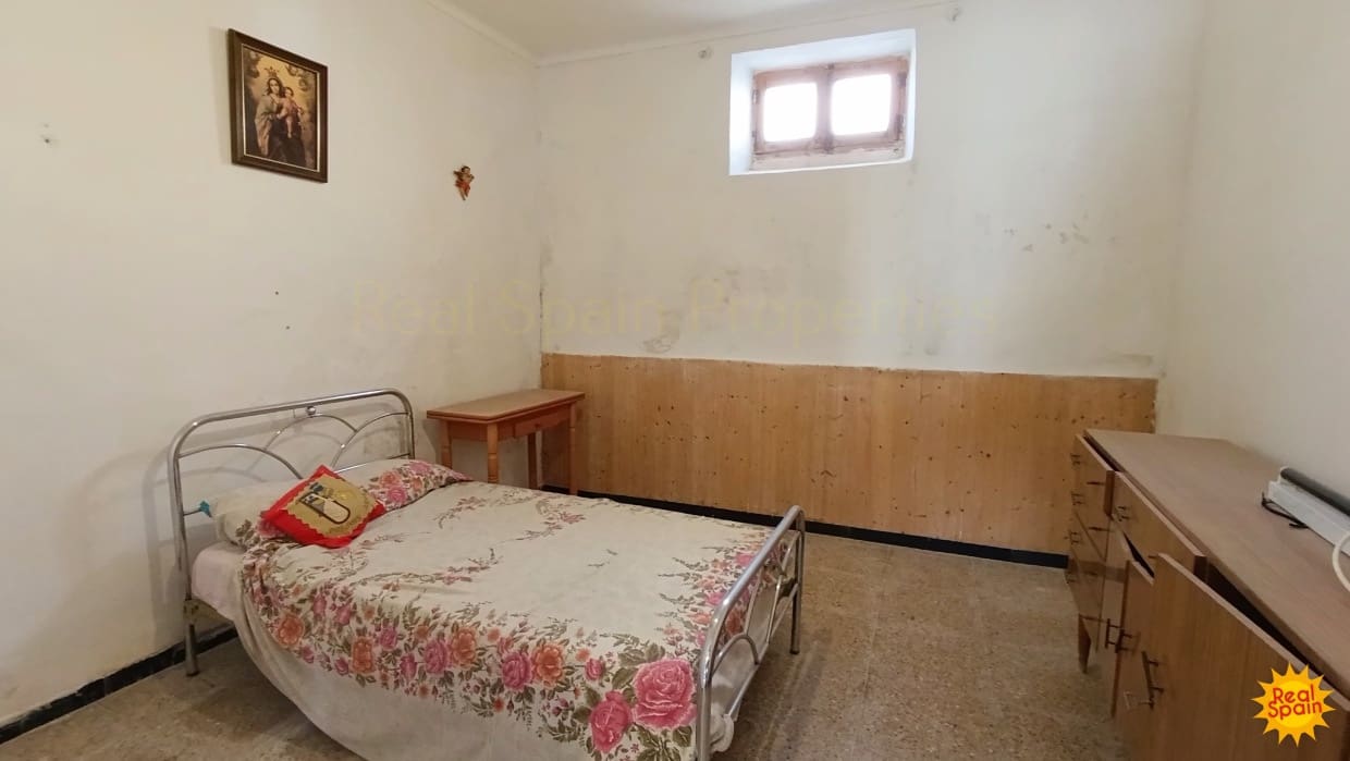 5 soveværelse Byhus til salg i Oria - € 69.900 (Ref: 8720093)