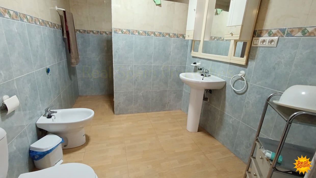 5 soveværelse Byhus til salg i Oria - € 69.900 (Ref: 8720093)