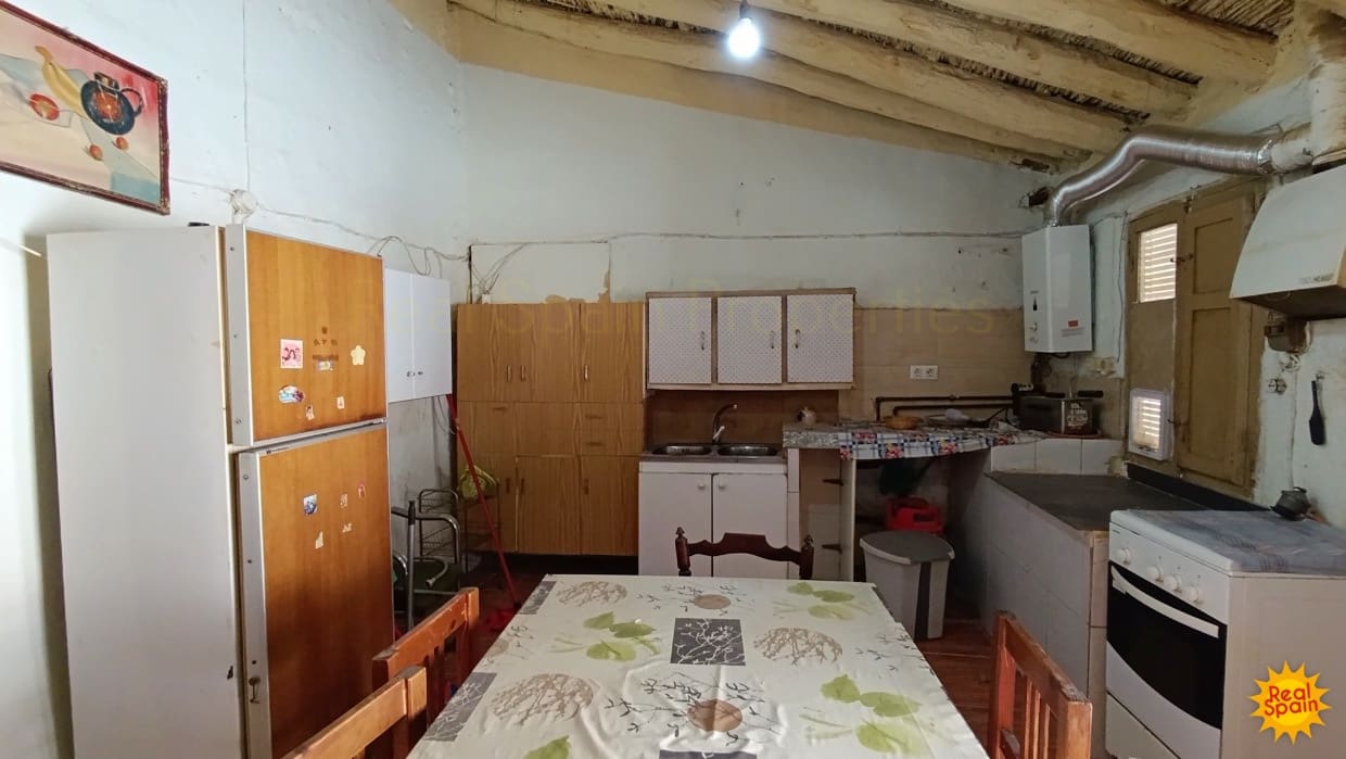 5 soveværelse Byhus til salg i Oria - € 69.900 (Ref: 8720093)