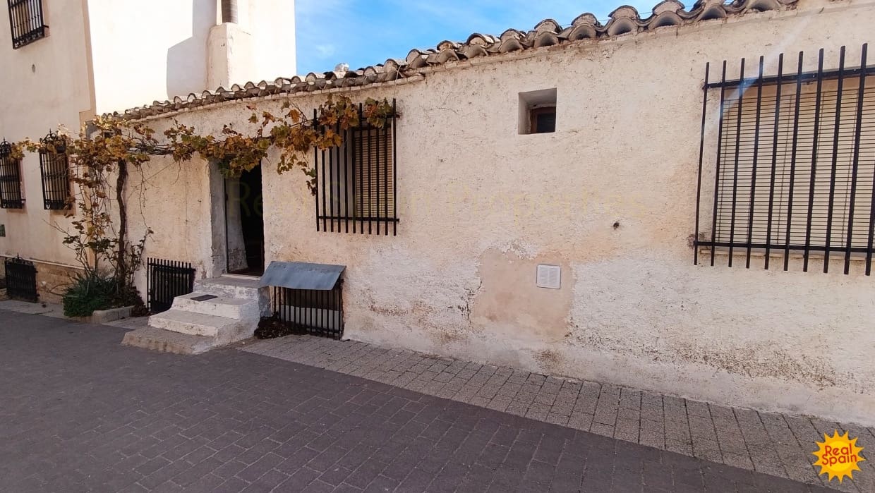 5 soveværelse Byhus til salg i Oria - € 69.900 (Ref: 8720093)