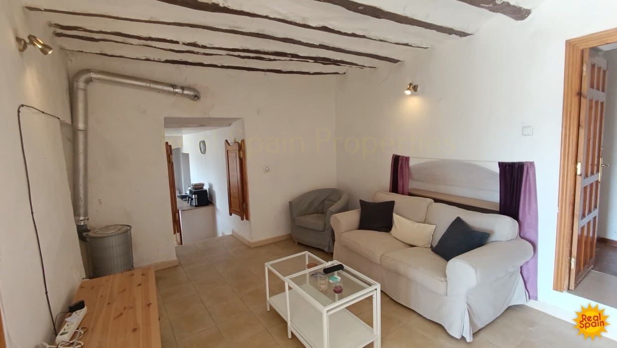 4 soveværelse Finca/Landehus til salg i Velez-Blanco - € 52.250 (Ref: 8852001)