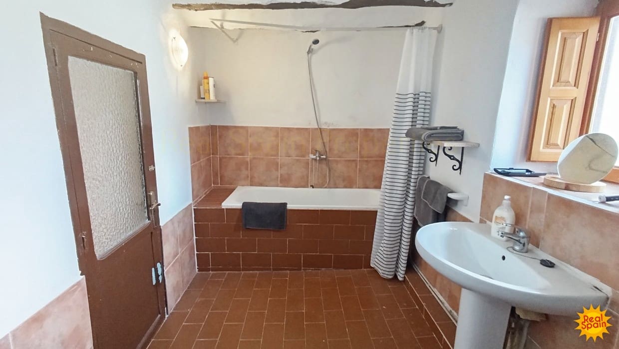 4 soveværelse Finca/Landehus til salg i Velez-Blanco - € 52.250 (Ref: 8852001)