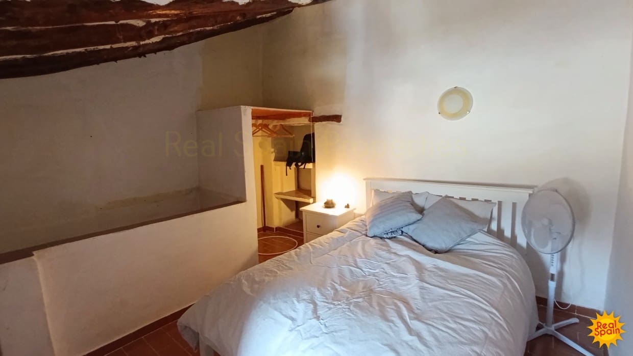 4 soveværelse Finca/Landehus til salg i Velez-Blanco - € 52.250 (Ref: 8852001)