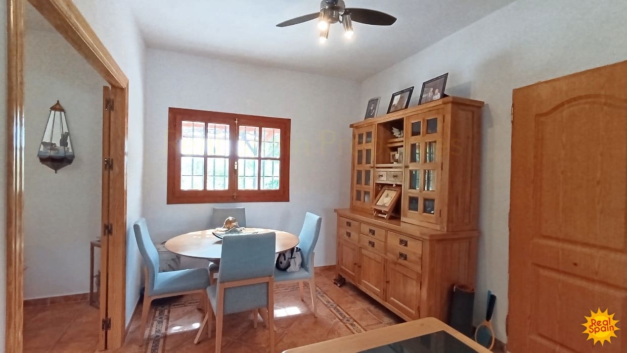 2 soveværelse Finca/Landehus til salg i Velez-Blanco - € 180.000 (Ref: 9007146)