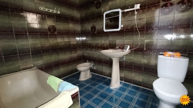 4 bedroom Apartment for sale in Vélez-Rubio - € 50,000 (Ref: 9007147)