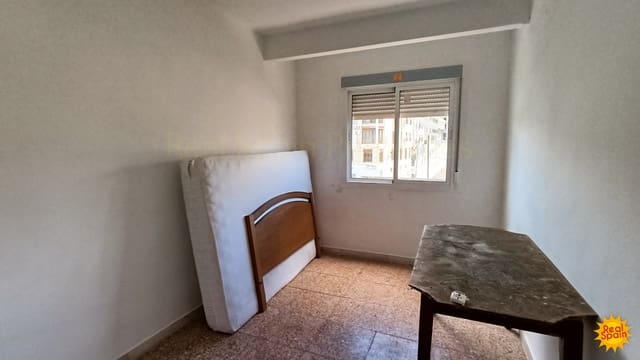 4 bedroom Apartment for sale in Vélez-Rubio - € 50,000 (Ref: 9007147)
