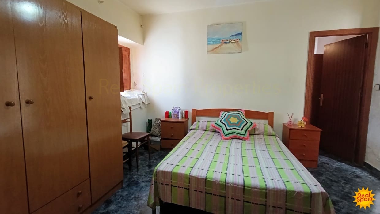 5 soveværelse Finca/Landehus til salg i Velez-Blanco - € 79.900 (Ref: 9013687)