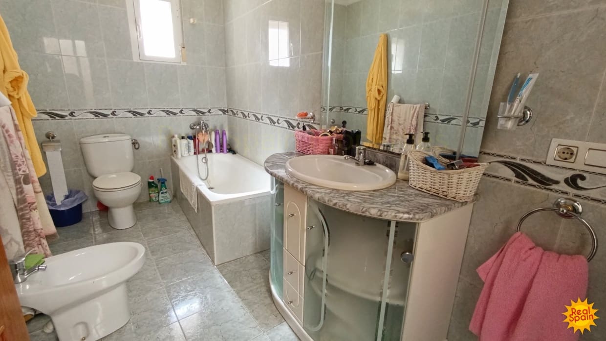 5 soveværelse Finca/Landehus til salg i Velez-Blanco - € 79.900 (Ref: 9013687)