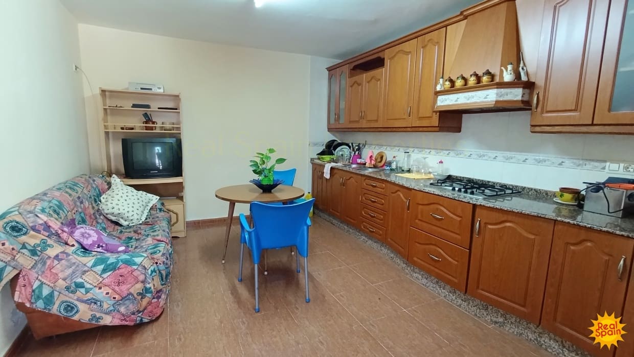 5 soveværelse Finca/Landehus til salg i Velez-Blanco - € 79.900 (Ref: 9013687)