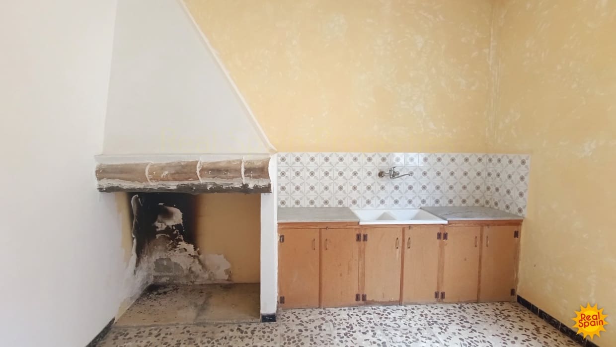 4 soveværelse Byhus til salg i Velez-Rubio - € 99.900 (Ref: 9020395)