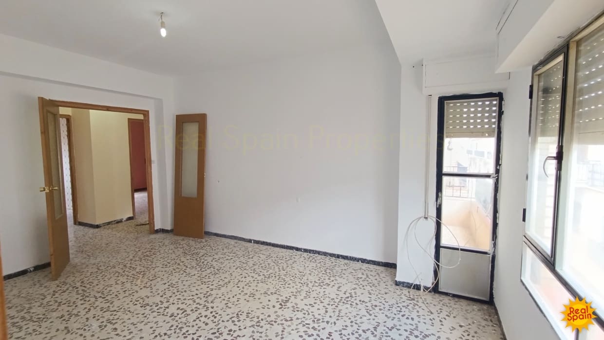 4 soveværelse Byhus til salg i Velez-Rubio - € 99.900 (Ref: 9020395)