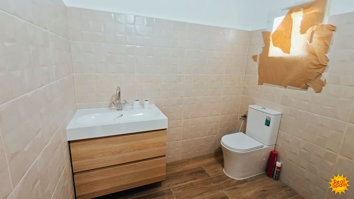 4 soveværelse Finca/Landehus til salg i Velez-Blanco - € 129.000 (Ref: 9020396)