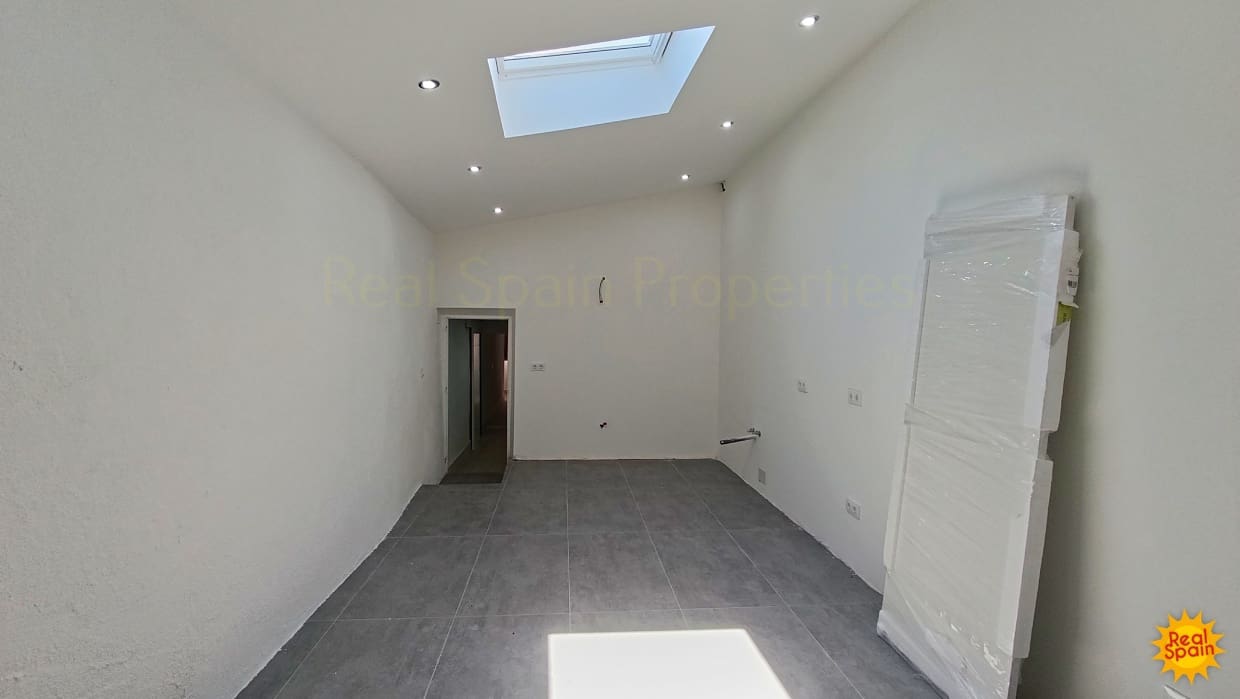 4 soveværelse Finca/Landehus til salg i Velez-Blanco - € 129.000 (Ref: 9020396)