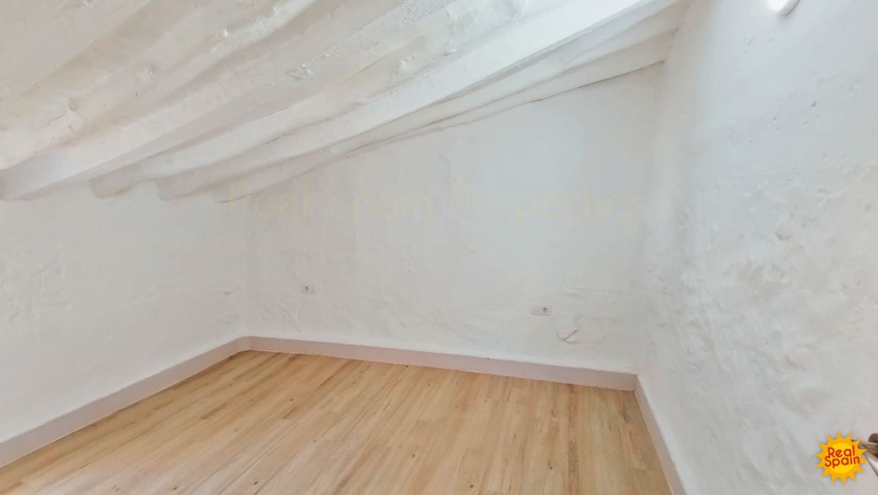 4 soveværelse Finca/Landehus til salg i Velez-Blanco - € 129.000 (Ref: 9020396)