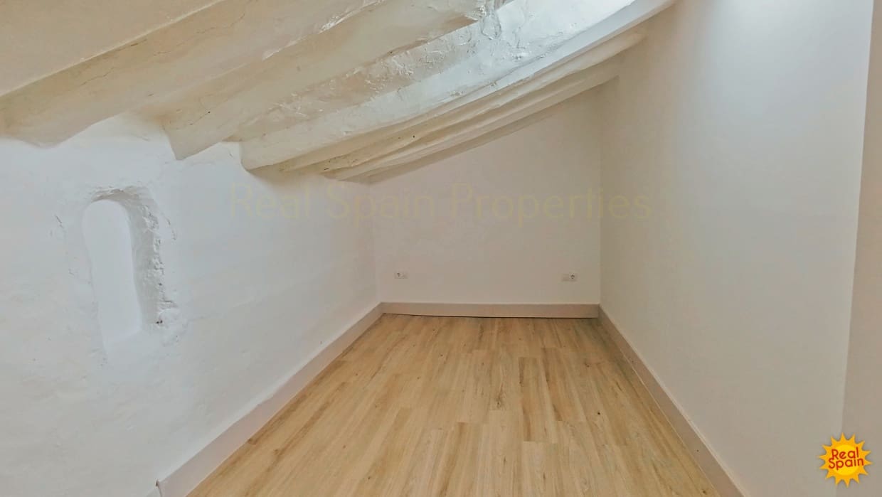 4 soveværelse Finca/Landehus til salg i Velez-Blanco - € 129.000 (Ref: 9020396)