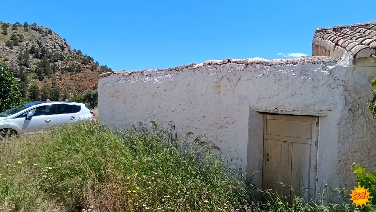 4 soveværelse Finca/Landehus til salg i Velez-Blanco - € 129.000 (Ref: 9020396)