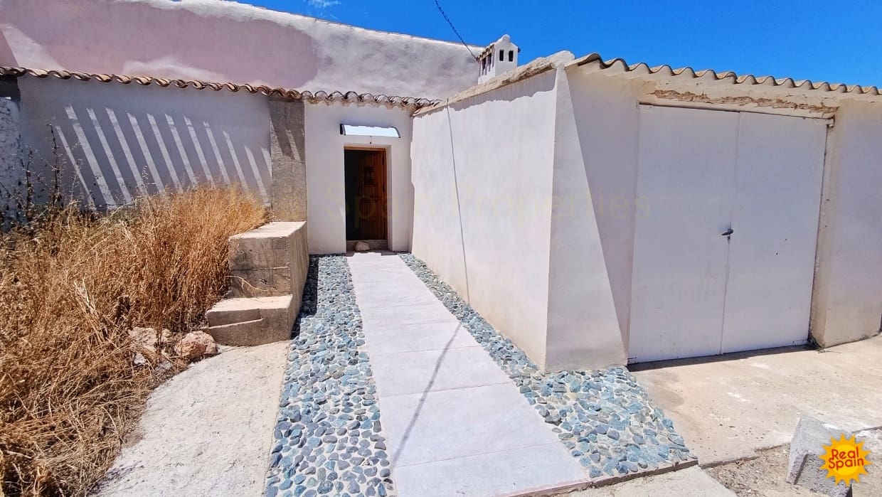 4 soveværelse Finca/Landehus til salg i Velez-Blanco - € 129.000 (Ref: 9020396)