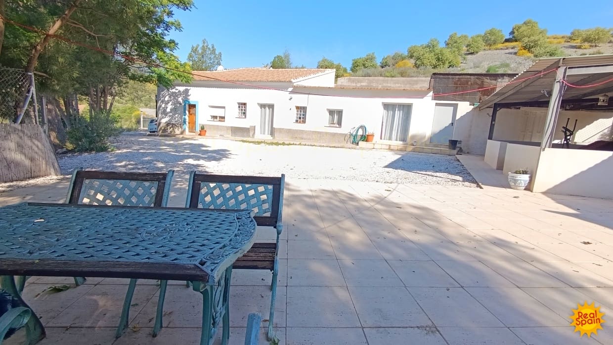 3 soverom Finca/Herregård til salgs i Velez-Rubio - € 229 000 (Ref: 9057329)