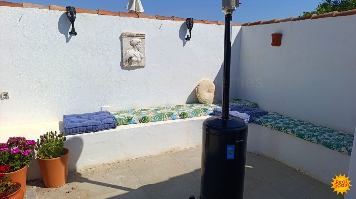 4 bedroom Finca/Country House for sale in Velez-Rubio - € 219,995 (Ref: 9057330)