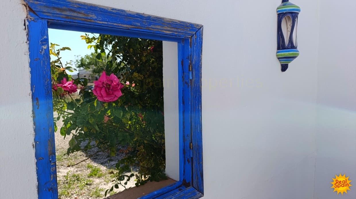 4 bedroom Finca/Country House for sale in Velez-Rubio - € 219,995 (Ref: 9057330)