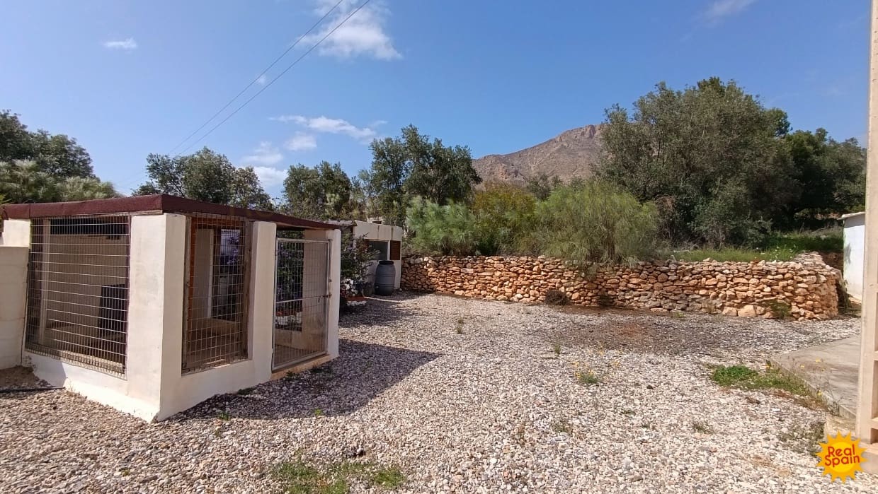 4 soverom Finca/Herregård til salgs i Velez-Blanco - € 129 000 (Ref: 9073076)