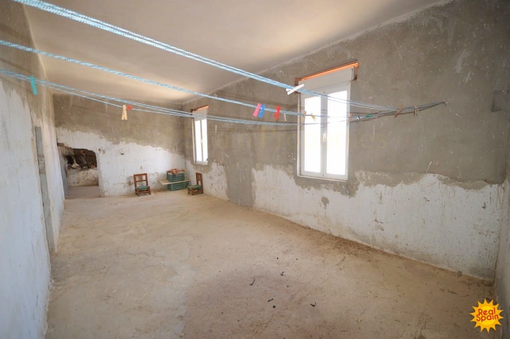 4 sovrum Hus till salu i Oria - 59 000 € (Ref: 9130251)