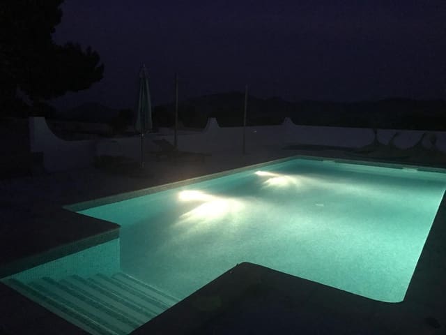 6 quarto Quinta/Casa Rural para venda em Chirivel com piscina - 499 000 € (Ref: 9188707)
