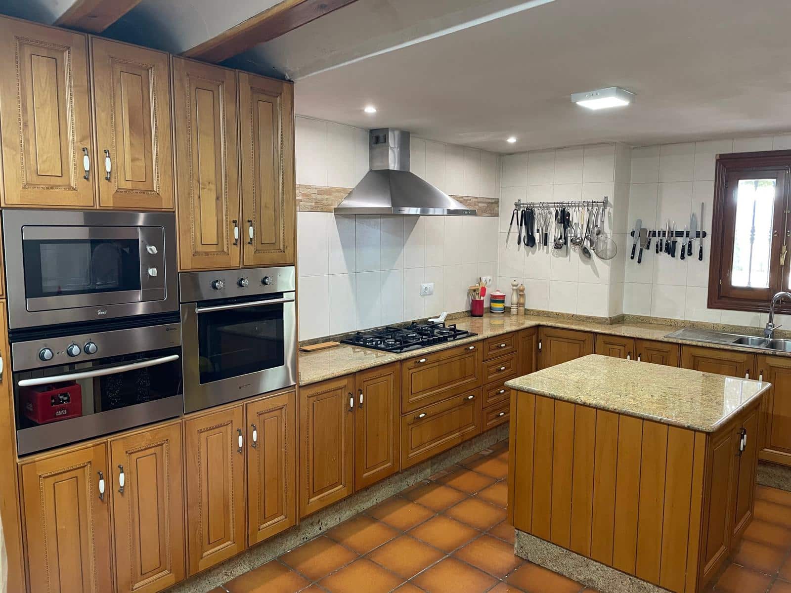 6 bedroom Finca/Country House for sale in Chirivel with pool - € 499,000 (Ref: 9188707)