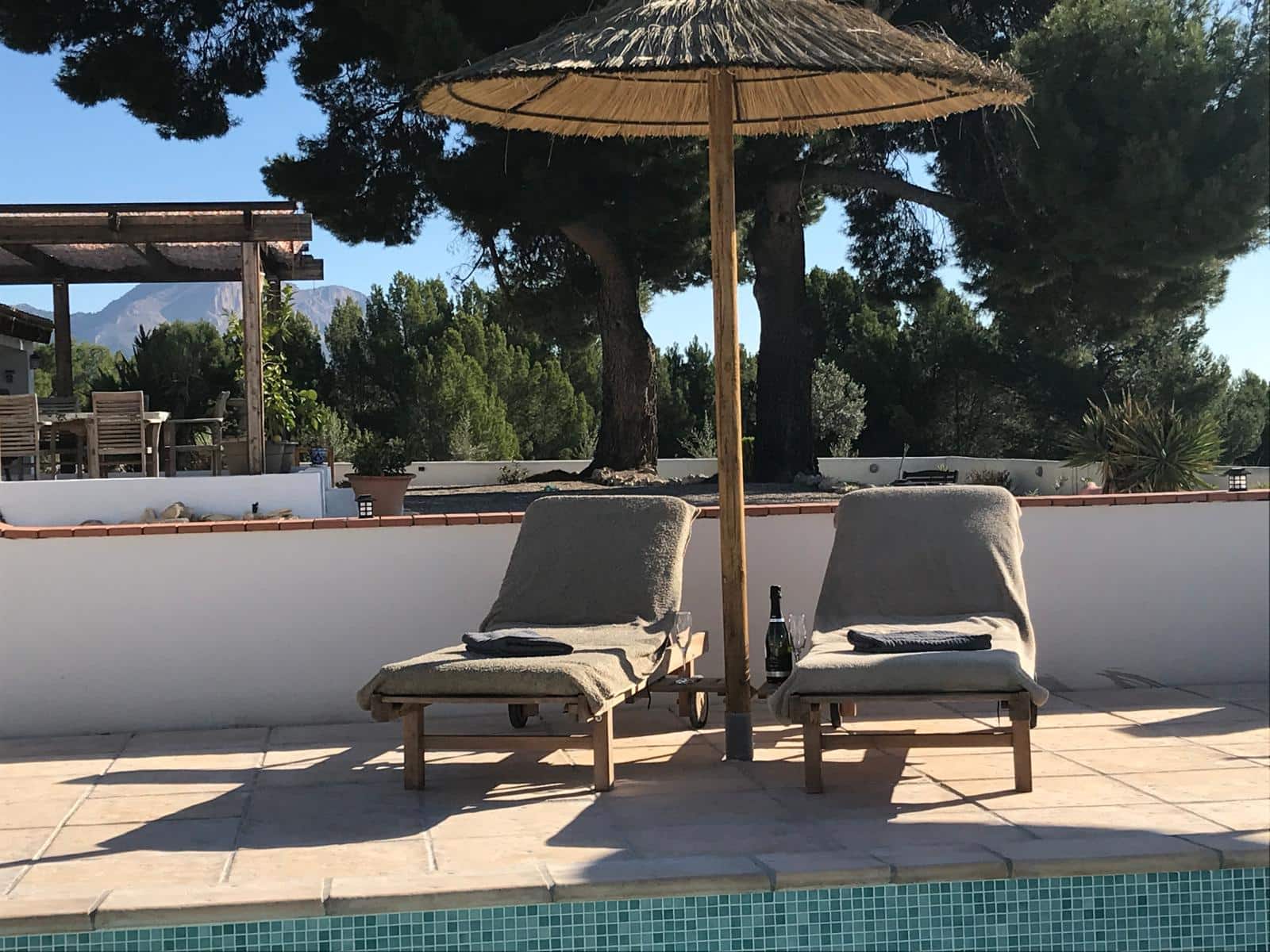 6 bedroom Finca/Country House for sale in Chirivel with pool - € 499,000 (Ref: 9188707)