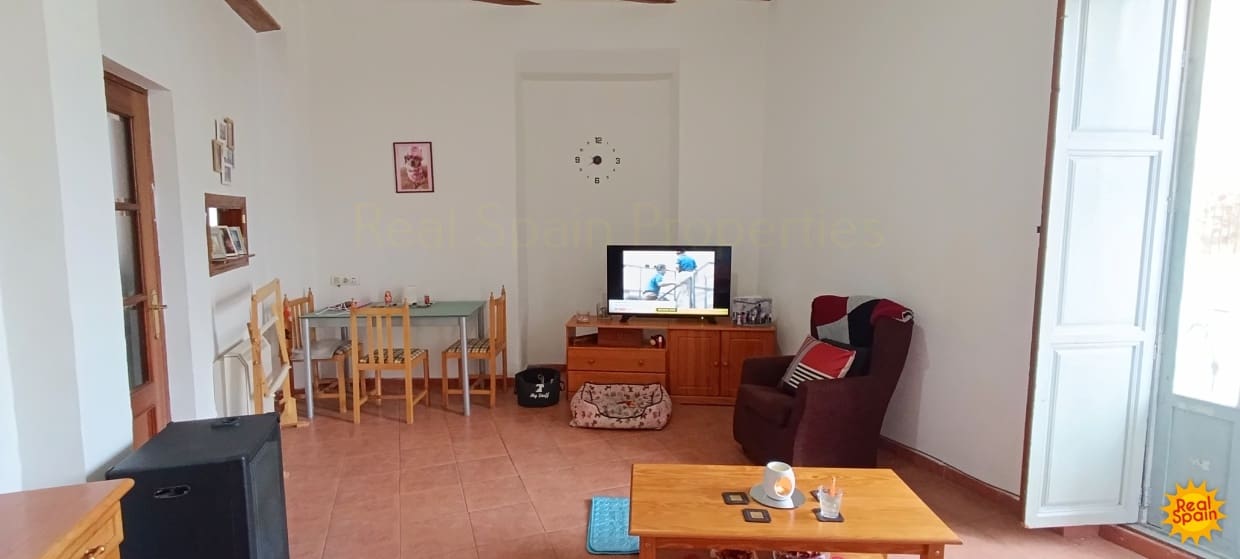 2 bedroom Apartment for sale in Velez-Rubio - € 45,000 (Ref: 9353695)