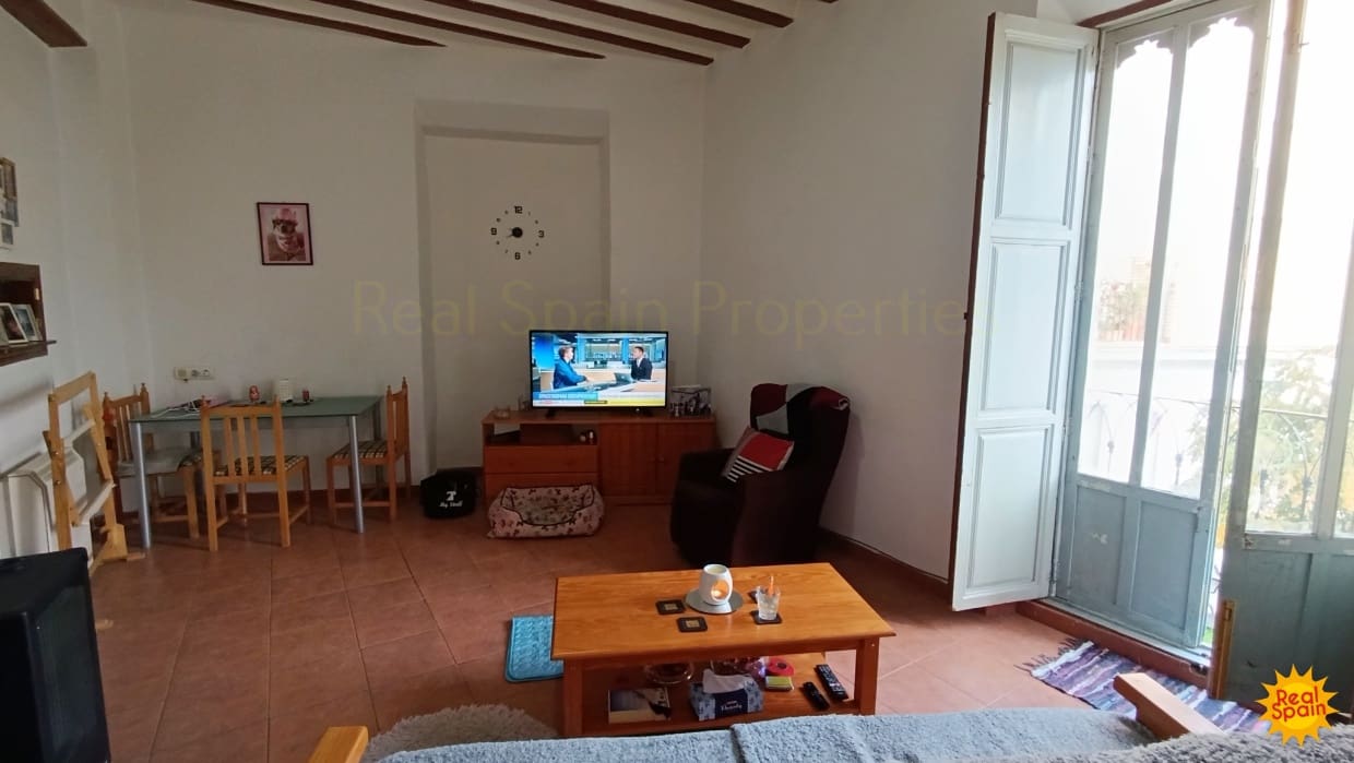 2 bedroom Apartment for sale in Velez-Rubio - € 45,000 (Ref: 9353695)