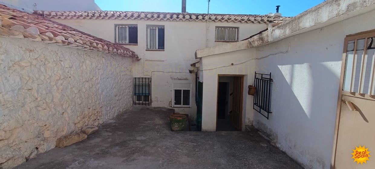 6 makuuhuone Omakotitalo myytävänä paikassa Velez-Blanco - 124 000 € (Ref: 9353696)