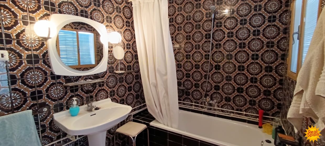 6 makuuhuone Omakotitalo myytävänä paikassa Velez-Blanco - 124 000 € (Ref: 9353696)