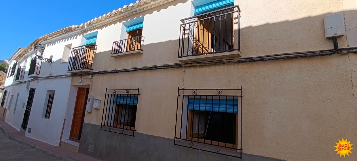 6 makuuhuone Omakotitalo myytävänä paikassa Velez-Blanco - 124 000 € (Ref: 9353696)