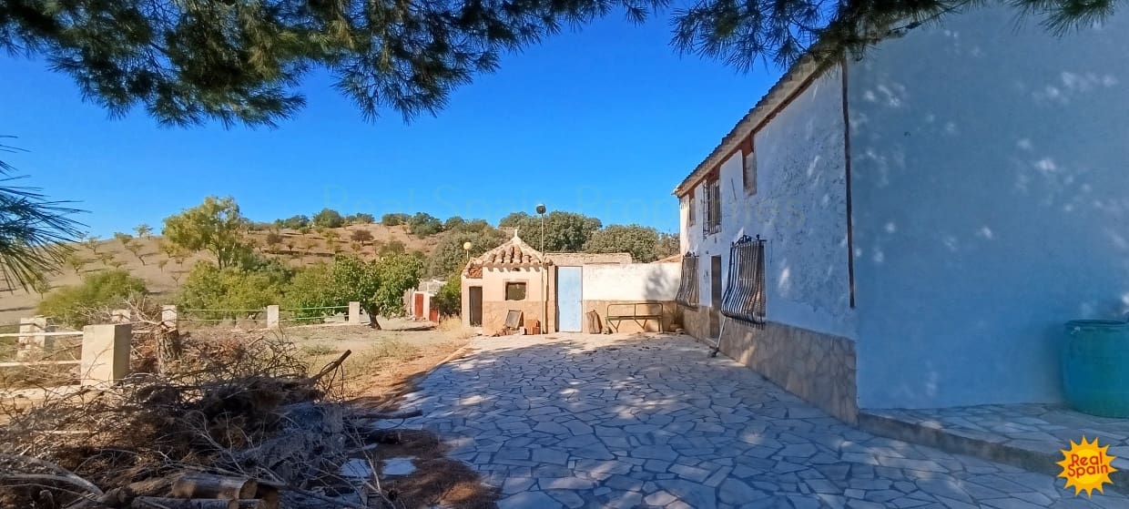 4 chambre Finca/Maison de Campagne à vendre à Henares - 89 000 € (Ref: 9371764)