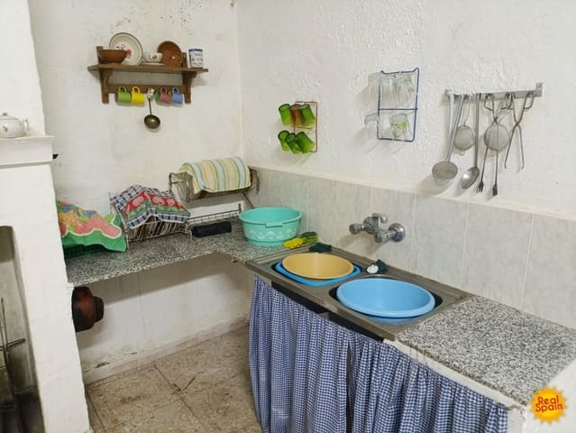 Commercial for sale in Vélez-Rubio - € 88,000 (Ref: 9483214)