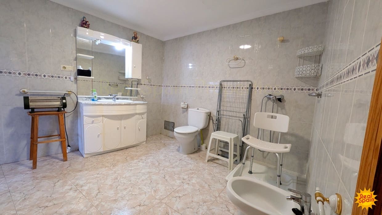 4 makuuhuone Omakotitalo myytävänä paikassa Velez-Blanco - 80 000 € (Ref: 9772543)