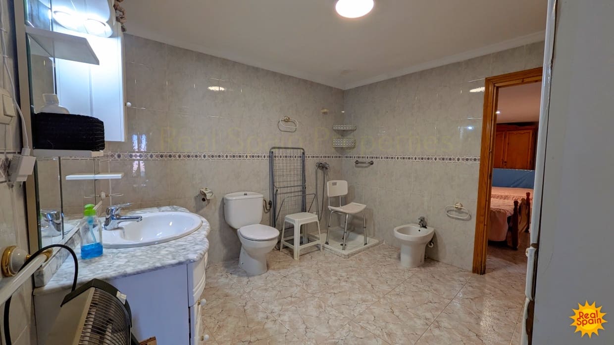 4 makuuhuone Omakotitalo myytävänä paikassa Velez-Blanco - 80 000 € (Ref: 9772543)