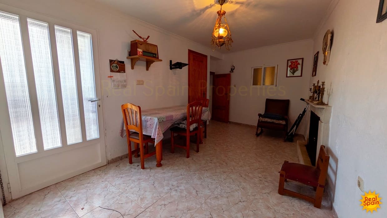 4 makuuhuone Omakotitalo myytävänä paikassa Velez-Blanco - 80 000 € (Ref: 9772543)