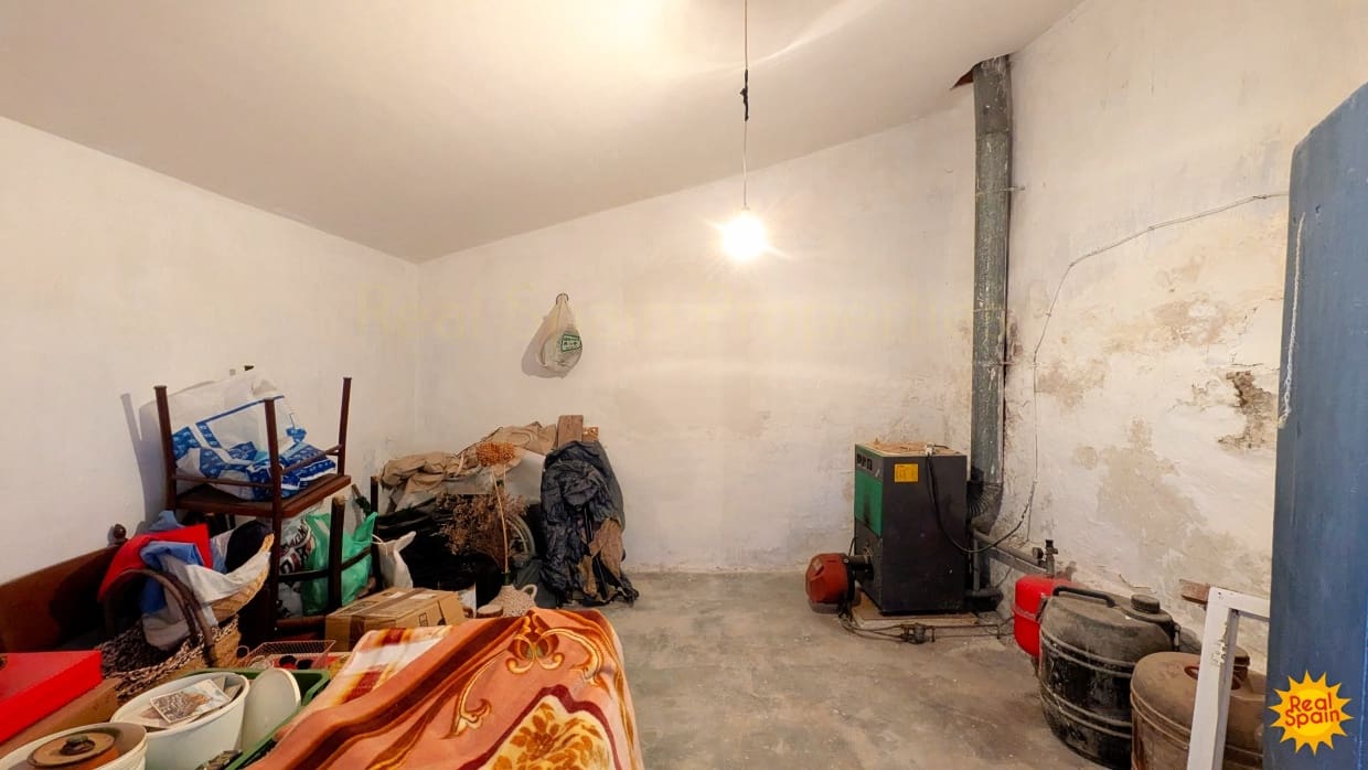 4 makuuhuone Omakotitalo myytävänä paikassa Velez-Blanco - 80 000 € (Ref: 9772543)