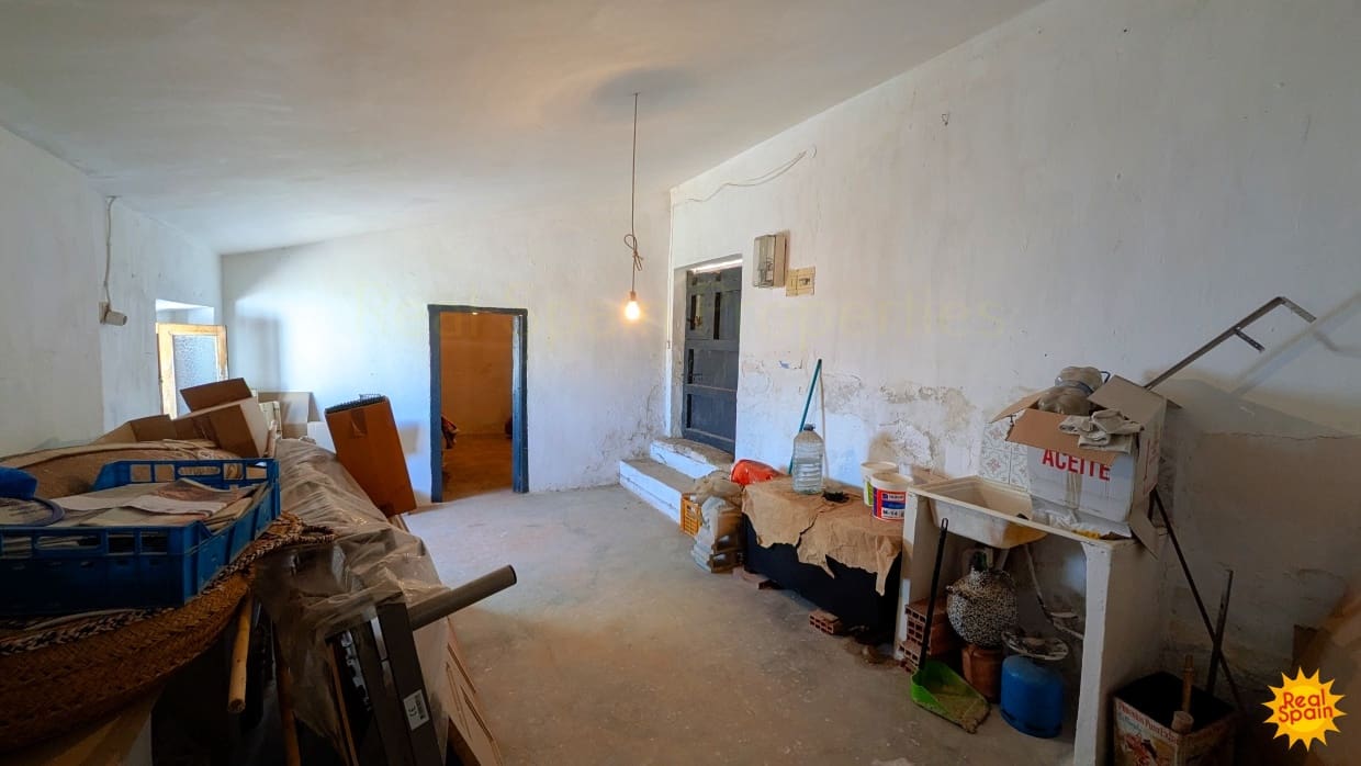 4 makuuhuone Omakotitalo myytävänä paikassa Velez-Blanco - 80 000 € (Ref: 9772543)