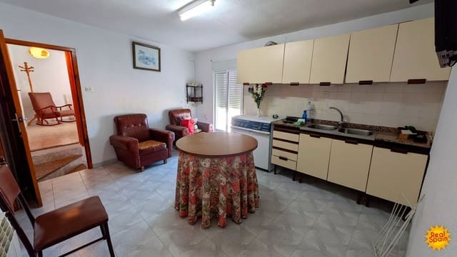 4 makuuhuone Omakotitalo myytävänä paikassa Vélez-Blanco - 80 000 € (Ref: 9772543)