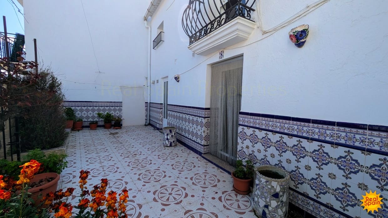 4 makuuhuone Omakotitalo myytävänä paikassa Velez-Blanco - 80 000 € (Ref: 9772543)