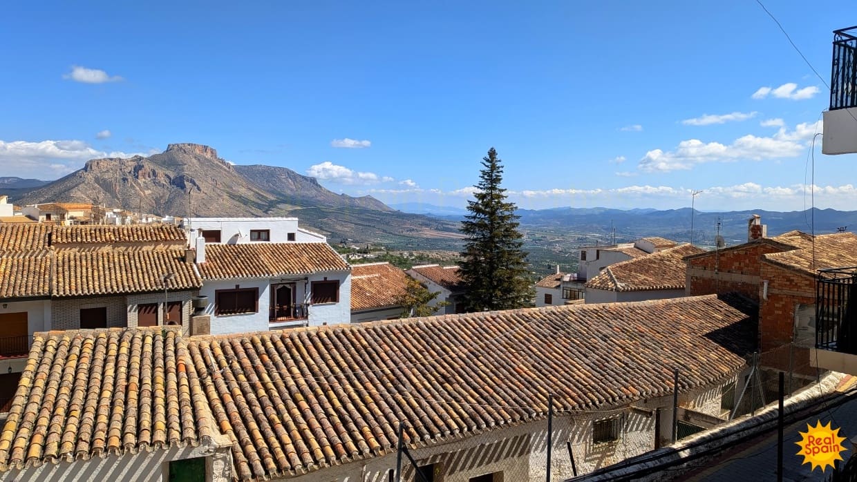 4 makuuhuone Omakotitalo myytävänä paikassa Velez-Blanco - 80 000 € (Ref: 9772543)