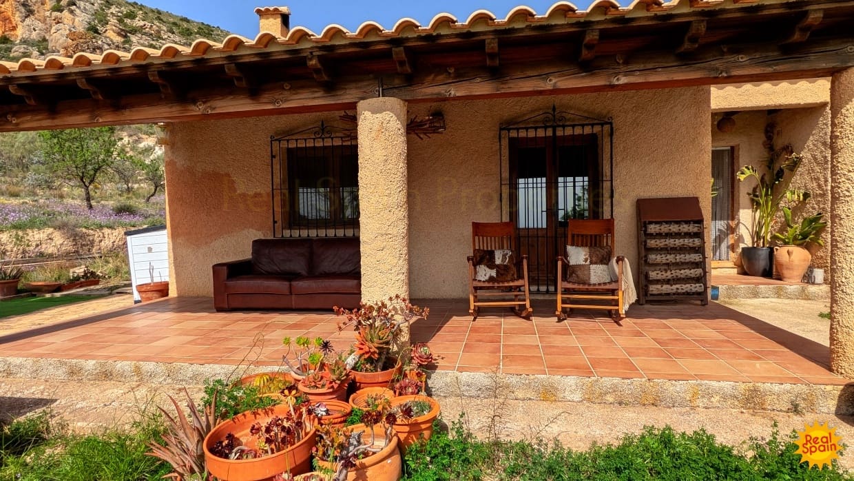 4 soverom Finca/Herregård til salgs i Velez-Blanco - € 199 000 (Ref: 9784913)