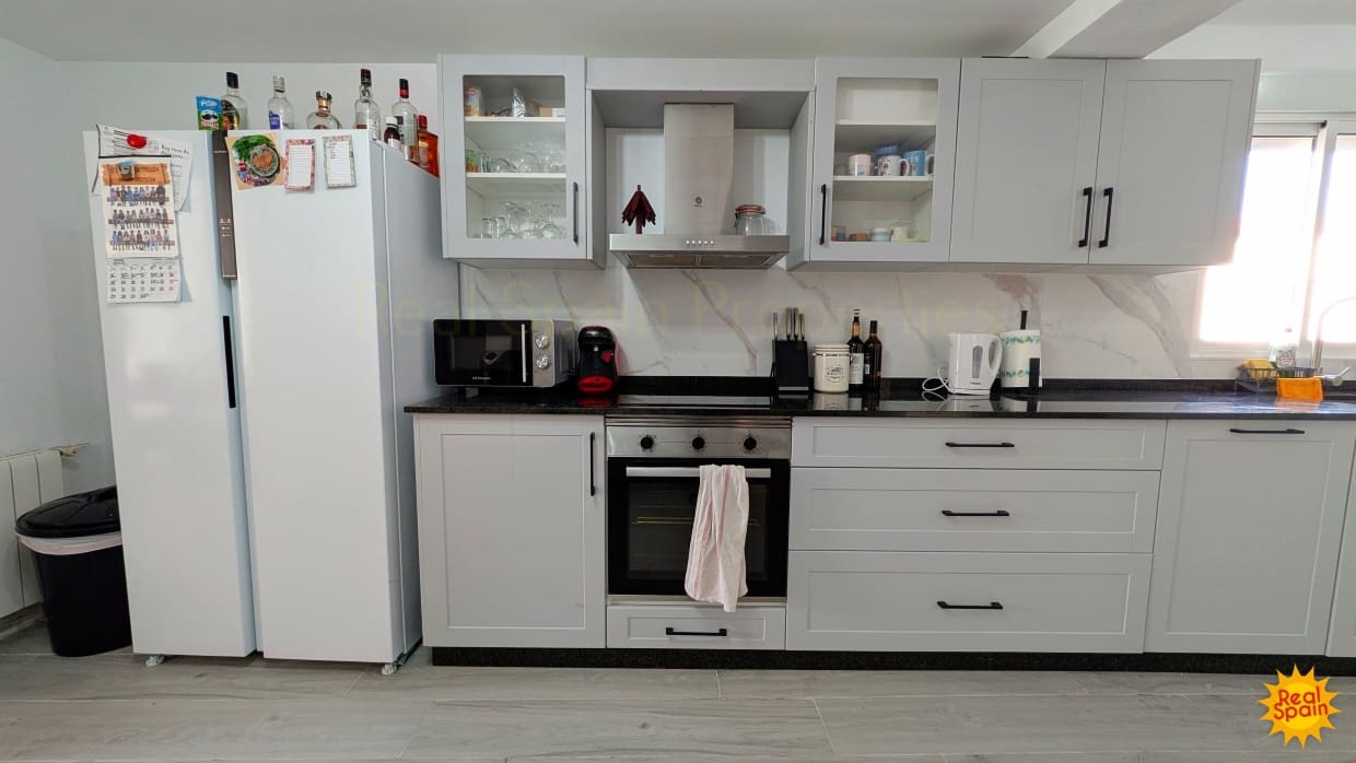 6 slaapkamer Huis te koop in Velez-Rubio - € 165.000 (Ref: 9798206)